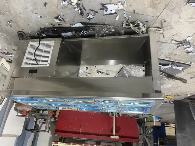 Cold freezer & Salad Bar